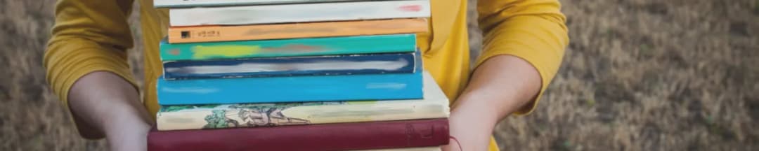 Gdzie sprzedać książki? Maksymalizuj zysk online i w antykwariacie