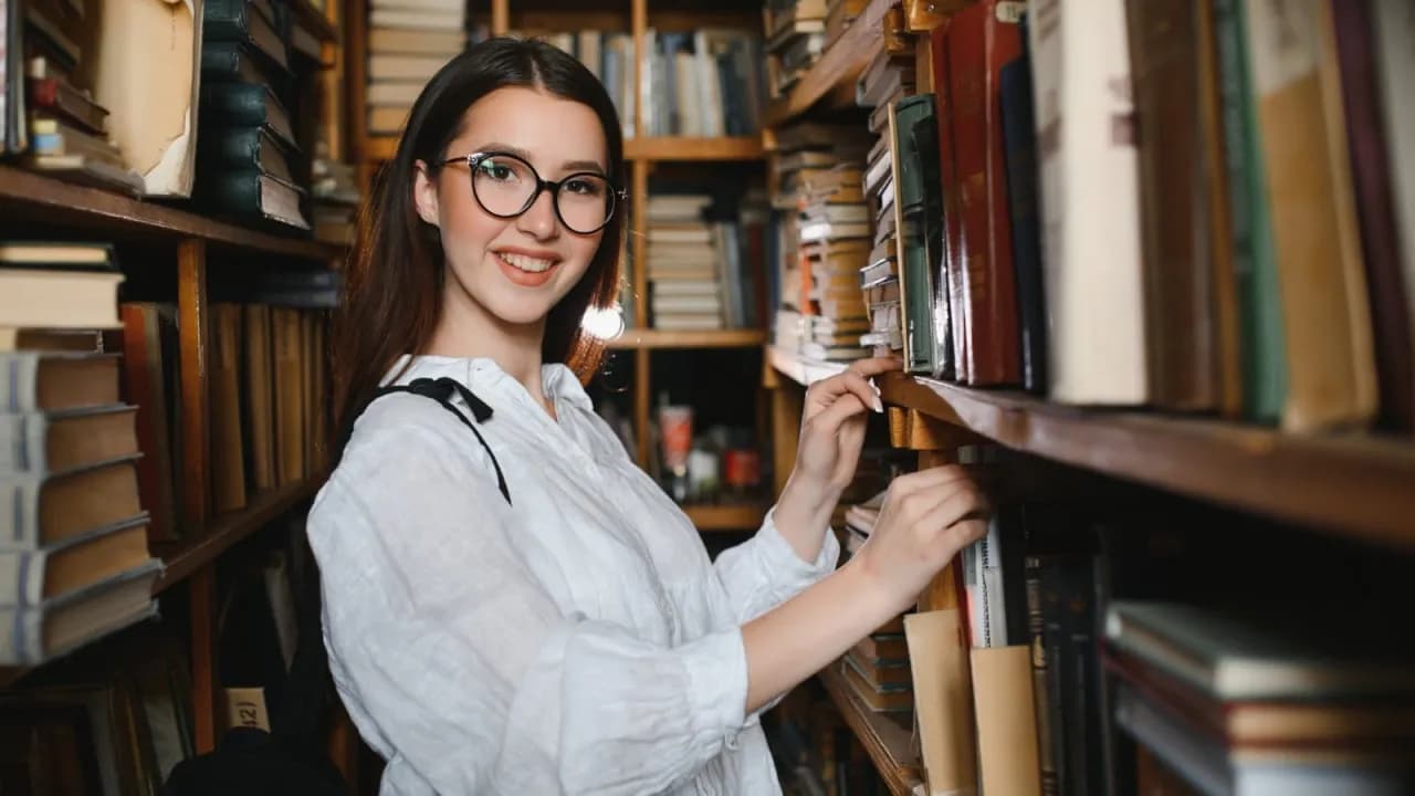 Polscy autorzy: Odkryj książki, które musisz przeczytać! Przewodnik.