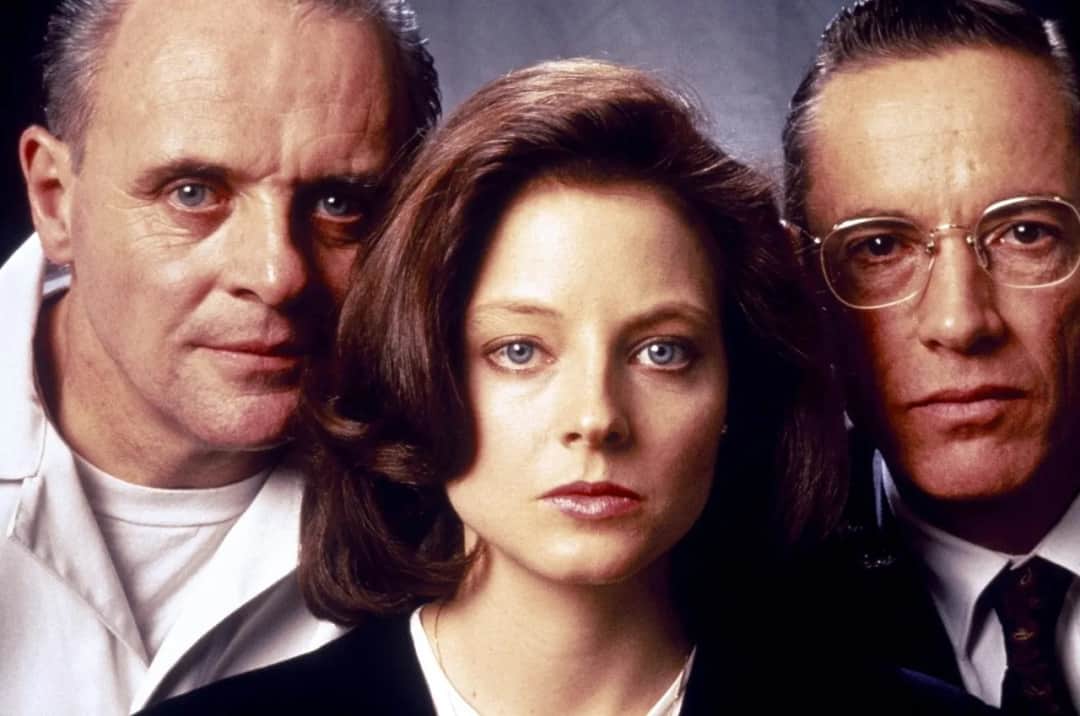 Milczenie owiec: Recenzja książki. Czy jest straszniejsza niż film?